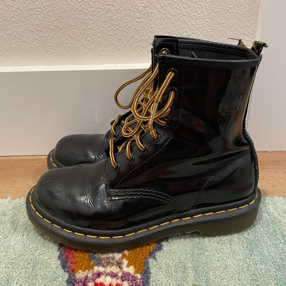Dr. Martens 1460 Patent Leather Women’s Black Ankle Boots US6